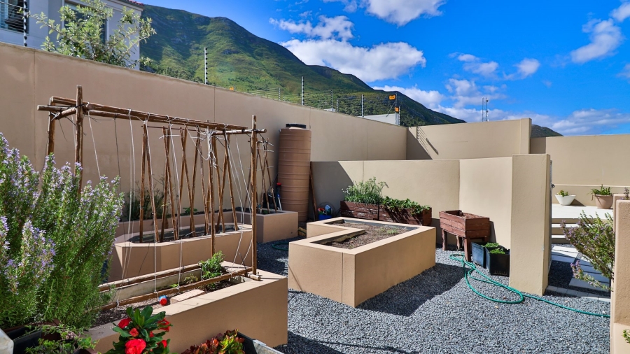 3 Bedroom Property for Sale in Berghof Western Cape
